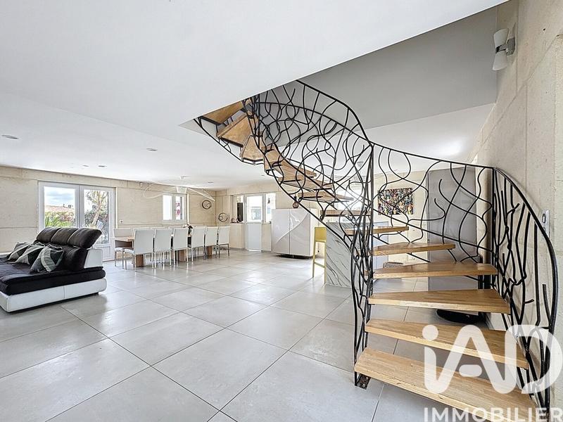 Maison de maîtres - 230 m² - 6 pièces