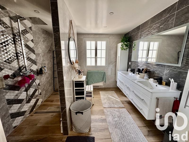 Maison de campagne - 300 m² - 9 pièces