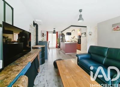 Maison - 74 m² - 5 pièces