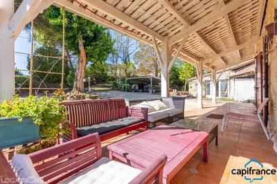 Maison - 200 m² - 8 pièces