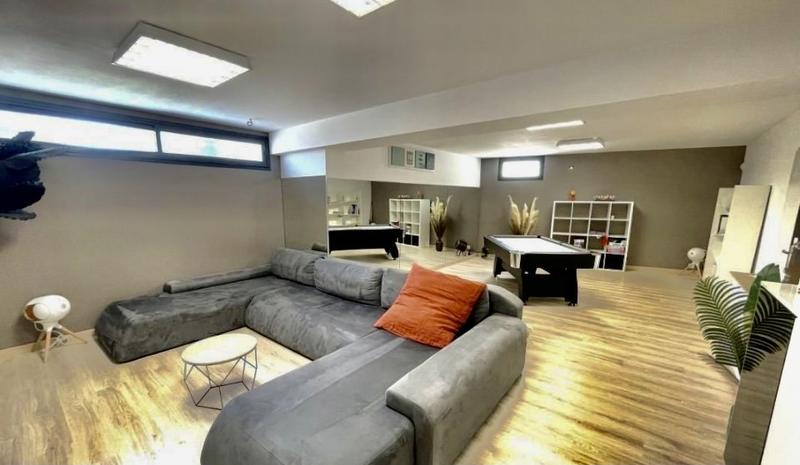 Maison d'architecte - 293 m² - 6 pièces