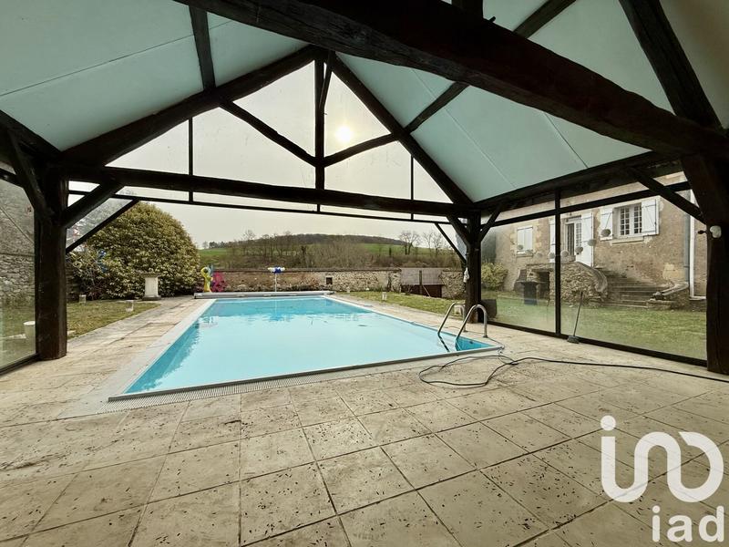 Maison - 376 m² - 9 pièces