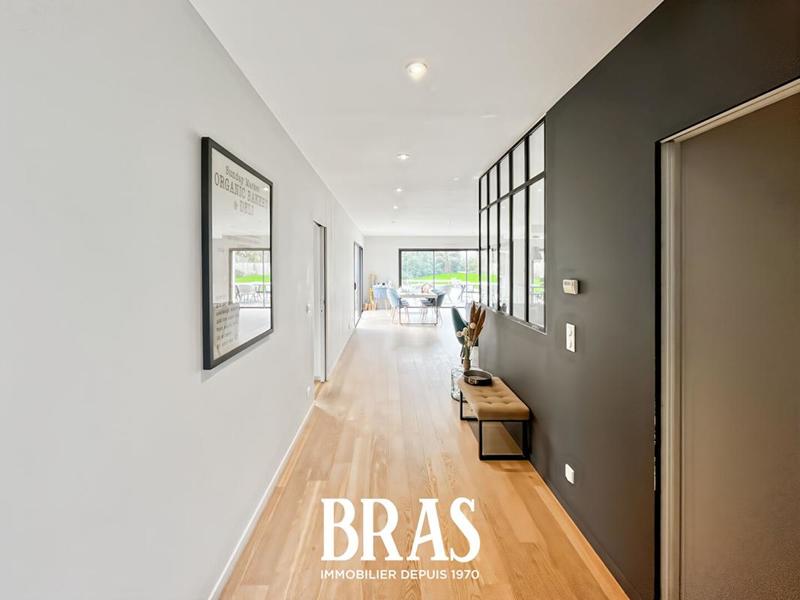 Maison - 170 m² - 6 pièces