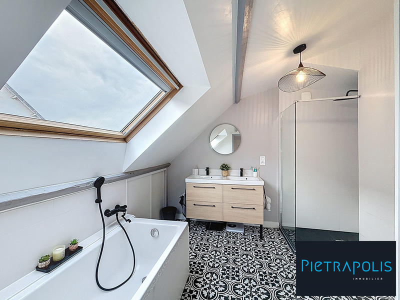 Maison - 117 m² - 4 pièces