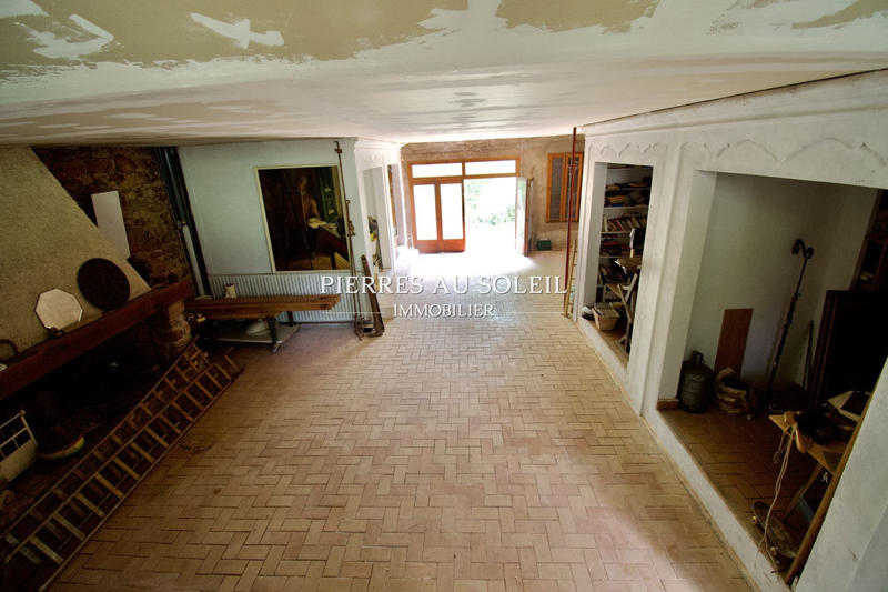 Propriété - 250 m² - 8 pièces