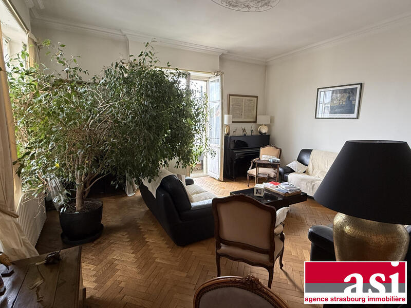 Appartement - 250 m² - 10 pièces