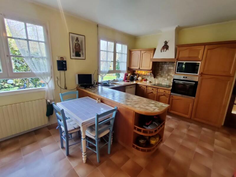 Maison - 264 m² - 5 pièces