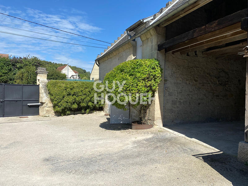 Maison - 215 m² - 8 pièces