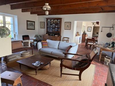 Maison - 142 m² - 6 pièces