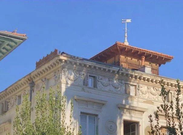 Maison - 380 m² - 7 pièces