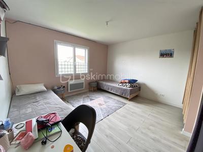 Maison - 110 m² - 4 pièces