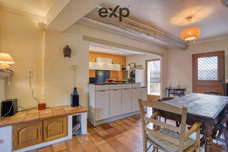 Maison - 140 m² - 7 pièces