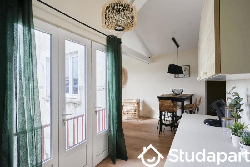 Chambre - 8 m² - 1 pièce