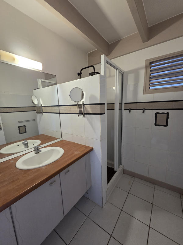 Villa - 94 m² - 5 pièces