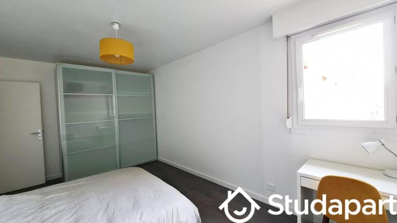 Chambre - 15 m² - 1 pièce