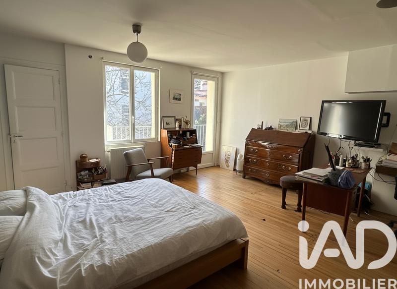Maison - 248 m² - 7 pièces