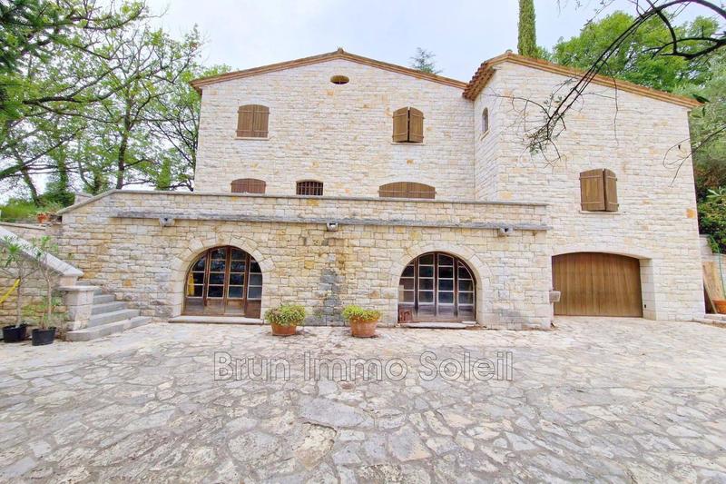 Maison en pierre - 250 m² - 8 pièces