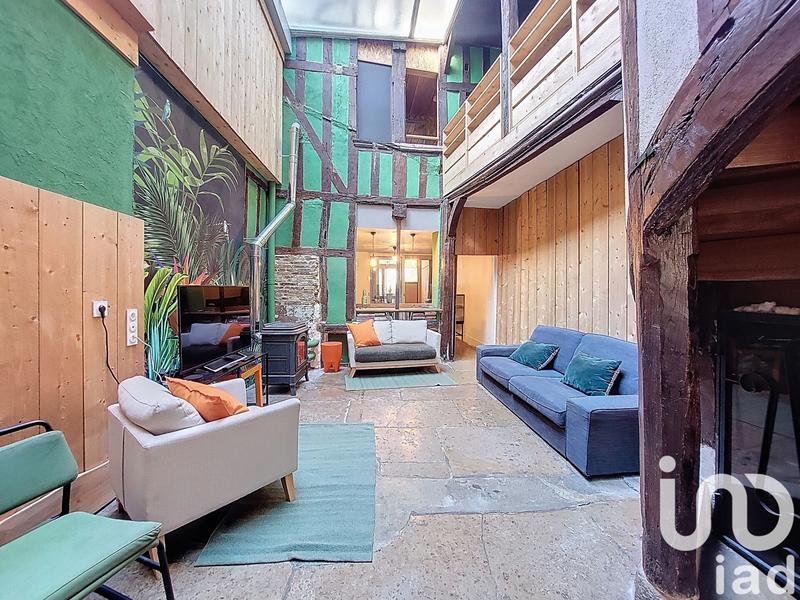 Maison - 182 m² - 9 pièces