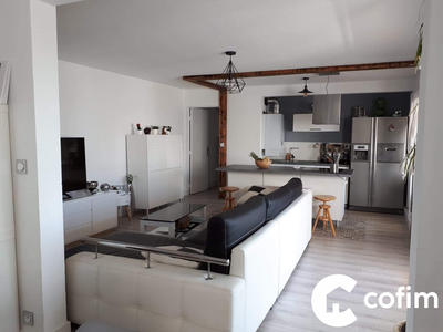 Appartement - 79 m² - 4 pièces