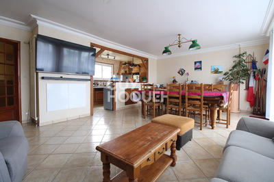 Maison - 105 m² - 6 pièces