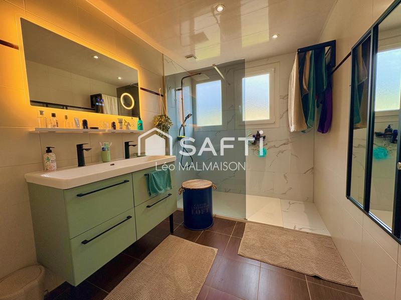 Maison - 90 m² - 5 pièces