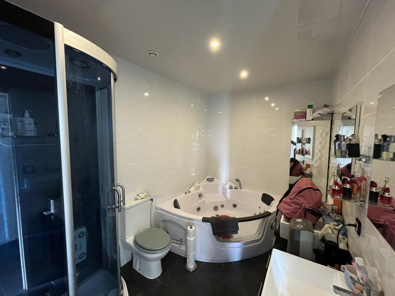 Maison - 147 m² - 7 pièces