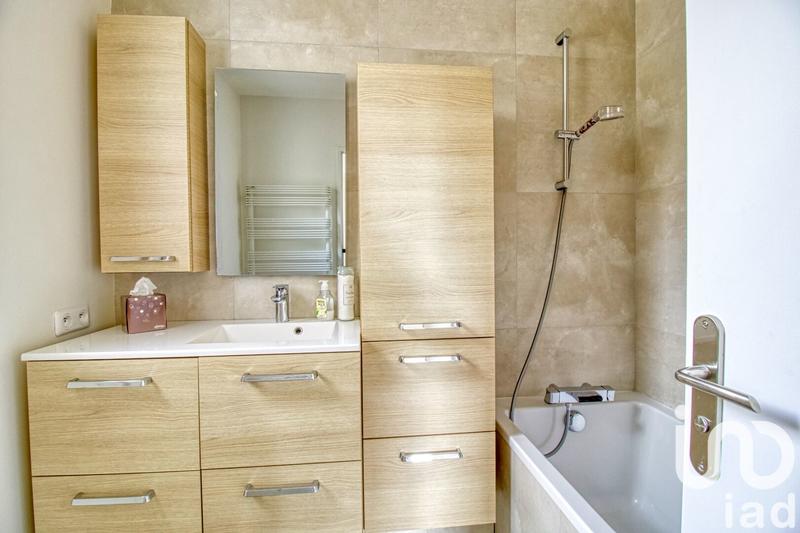 Maison - 200 m² - 9 pièces