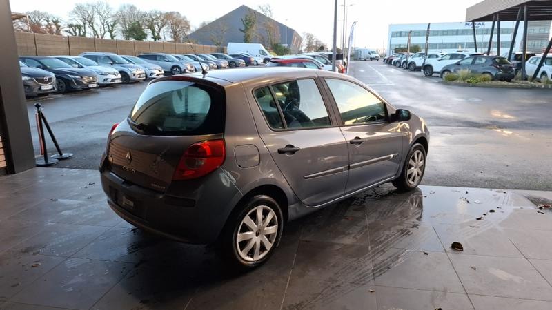 Renault Clio II Campus Dynamique 1.5 dCi 70