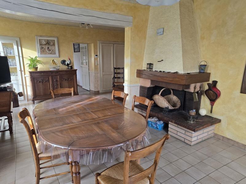 Propriété - 320 m² - 12 pièces