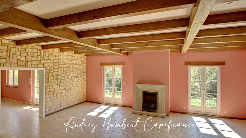 Maison - 228 m² - 7 pièces