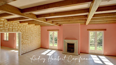 Maison - 228 m² - 7 pièces