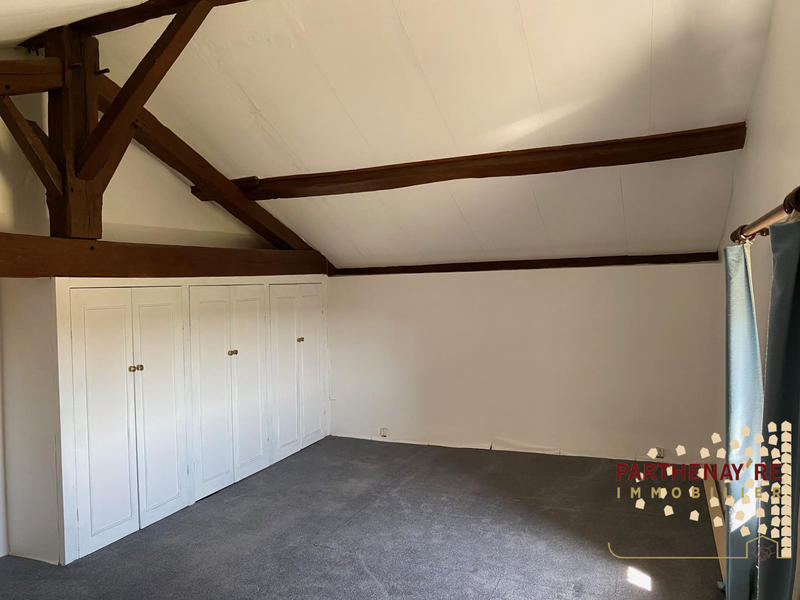 Maison - 205 m² - 5 pièces