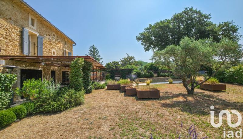 Maison - 265 m² - 5 pièces