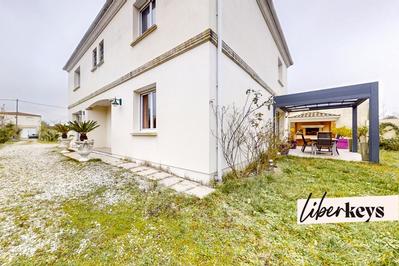 Villa - 200 m² - 7 pièces