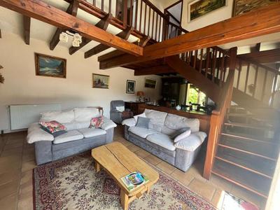 Maison - 136 m² - 4 pièces