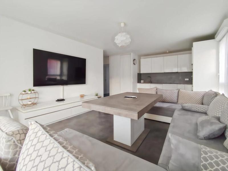 Appartement - 80 m² - 4 pièces