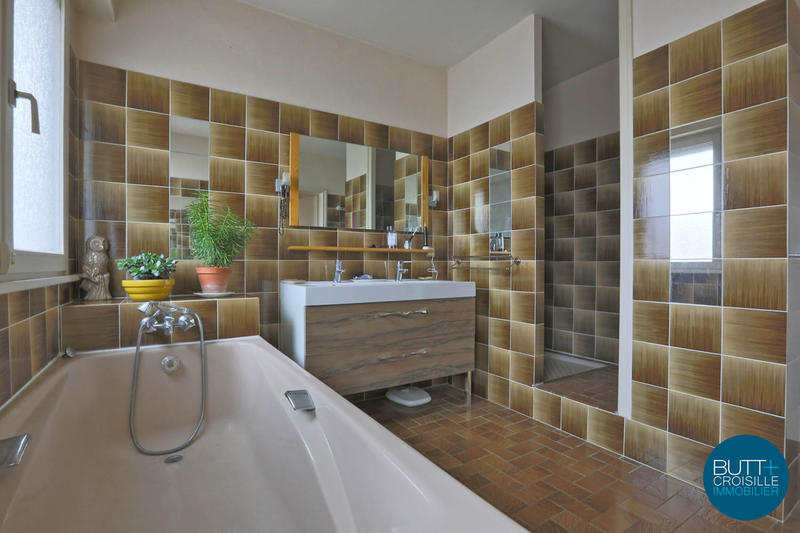 Maison - 170 m² - 6 pièces