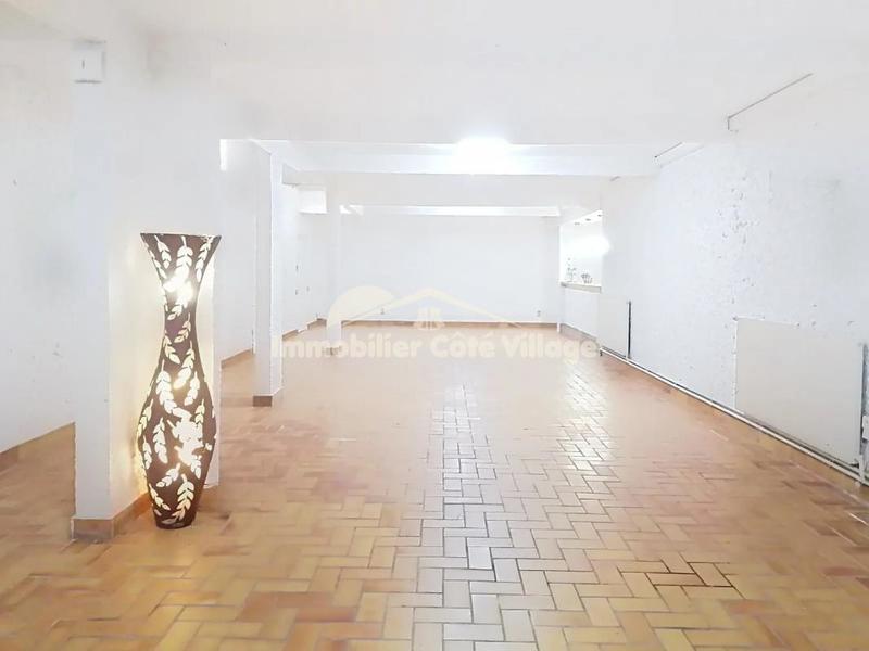 Villa - 276 m² - 8 pièces