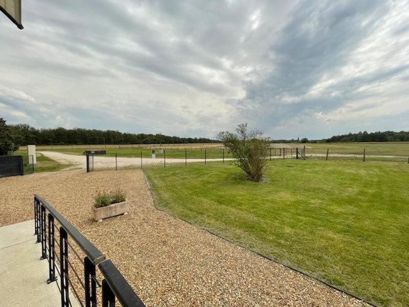 Propriété - 410 m² - 15 pièces