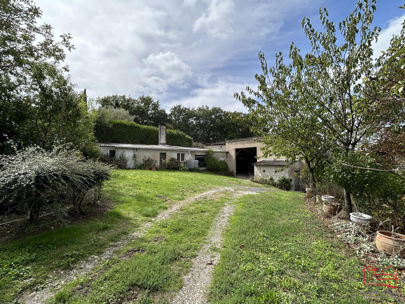 Maison ancienne - 186 m² - 8 pièces