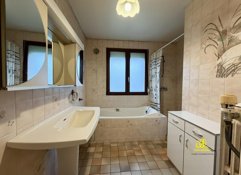 Maison - 121 m² - 5 pièces