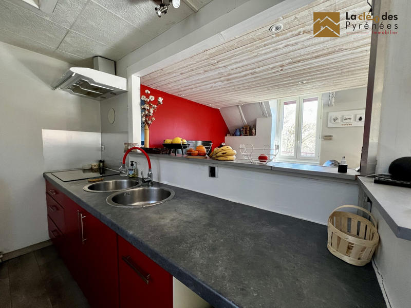 Local commercial - 194 m² - 8 pièces