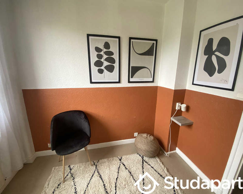 Chambre - 170 m² - 1 pièce