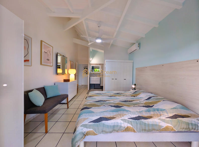 Maison - 94 m² - 4 pièces