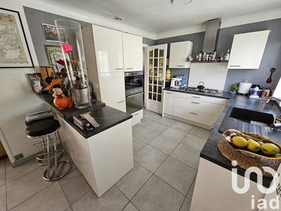 Maison - 101 m² - 5 pièces