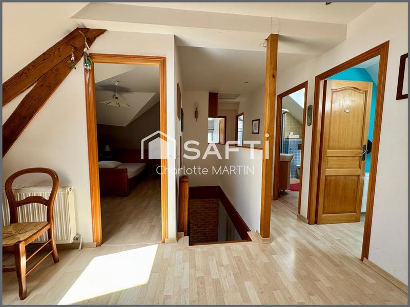 Maison - 220 m² - 10 pièces