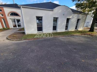 Bureau - 378 m² - 17 pièces