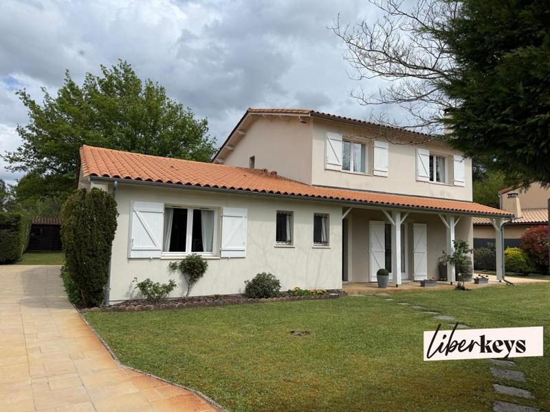 Villa - 173 m² - 7 pièces