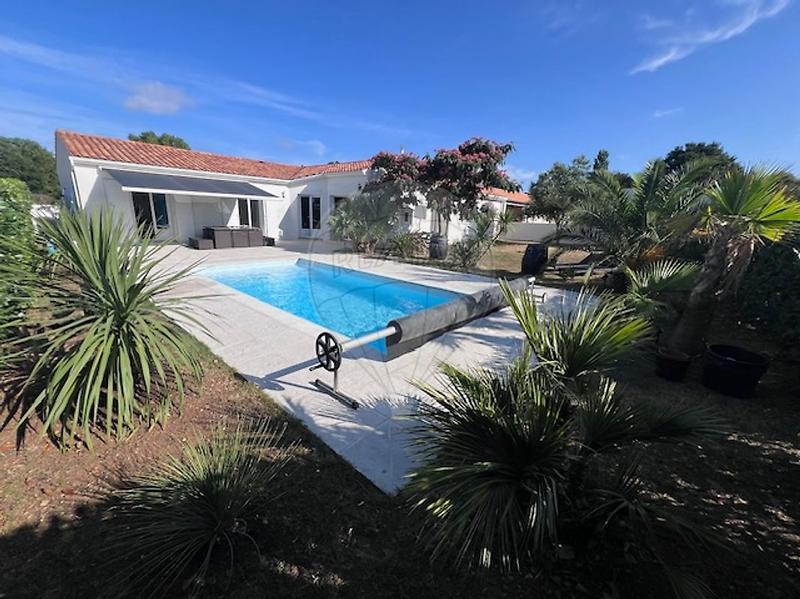 Maison - 144 m² - 7 pièces