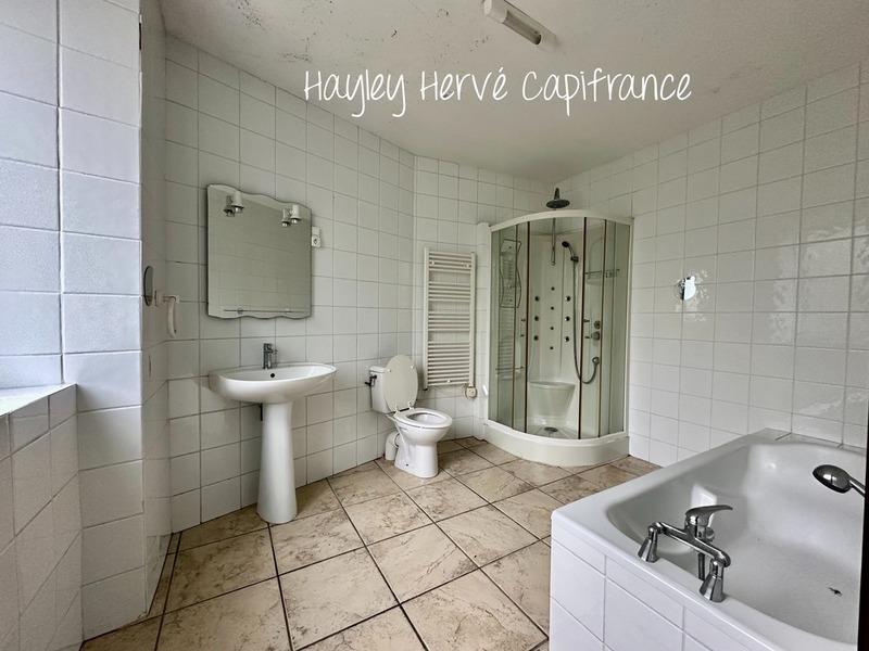 Maison en pierre - 170 m² - 6 pièces